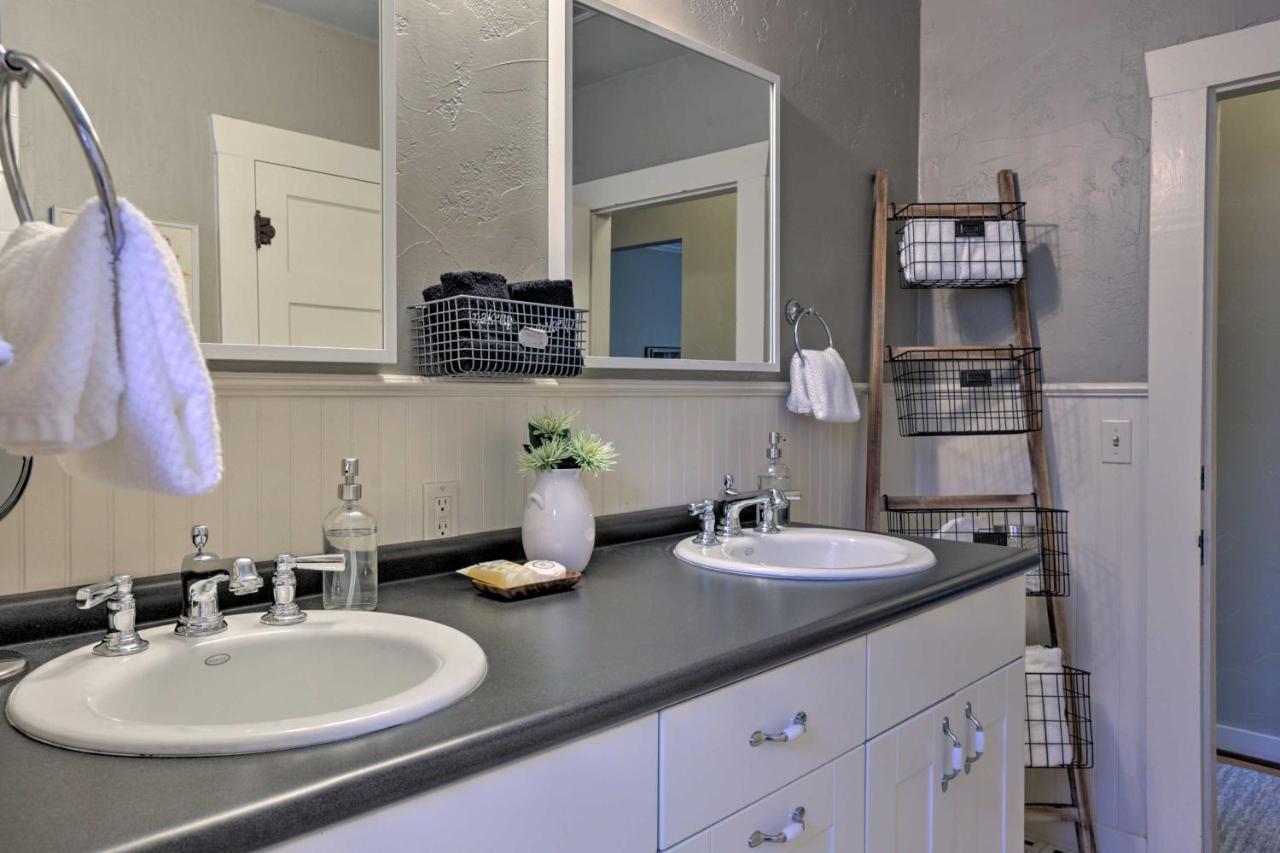 Fredericksburg Cottage With Grill - Walk To Main St! ภายนอก รูปภาพ