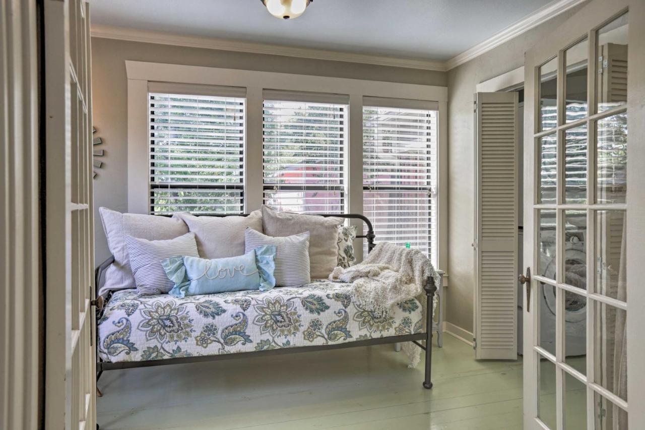 Fredericksburg Cottage With Grill - Walk To Main St! ภายนอก รูปภาพ