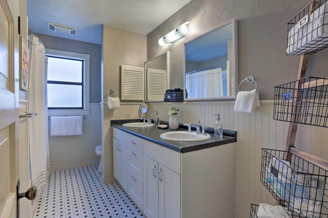 Fredericksburg Cottage With Grill - Walk To Main St! ภายนอก รูปภาพ